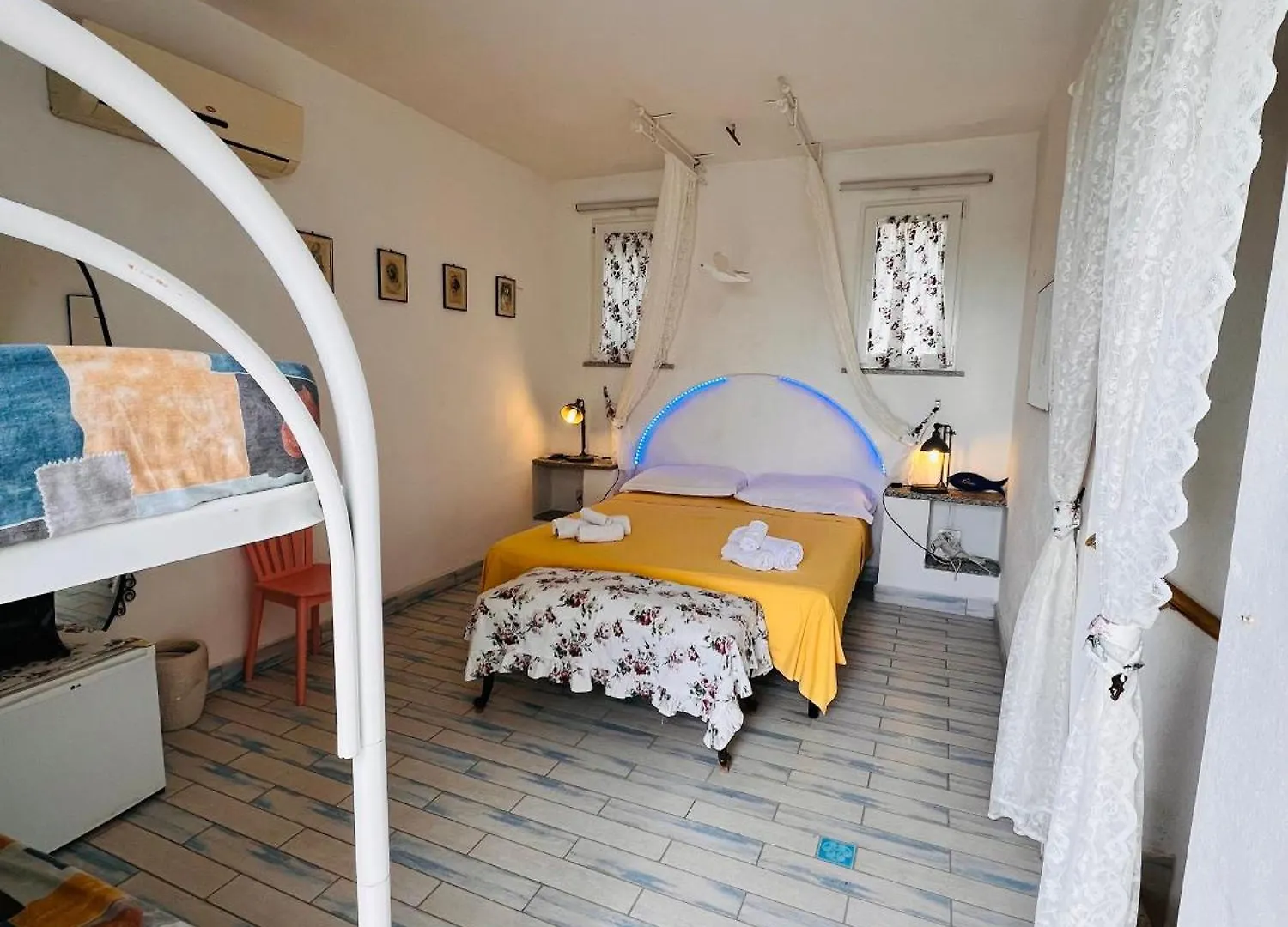公寓 Affittacamere Villa Flores Lu Lioni