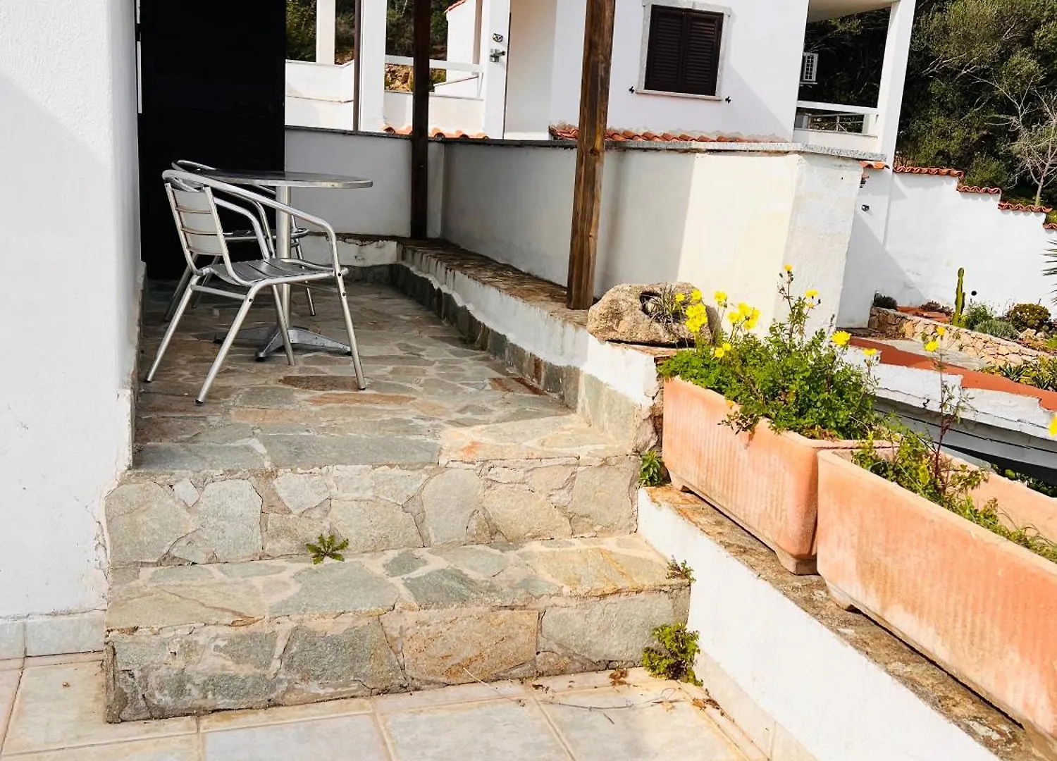 Affittacamere Villa Flores Lu Lioni 公寓